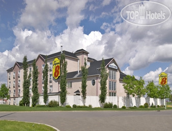 Hotelier's photos Super 8 Grande Prairie 3*