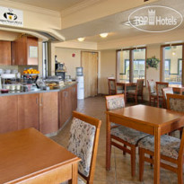 Super 8 High Level AB 