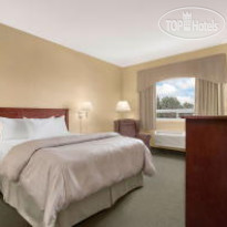 Days Inn - Brandon