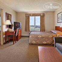 Days Inn And Suites - Winkler 