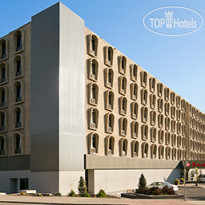 Saskatoon Ramada Hotel and Golf Dome