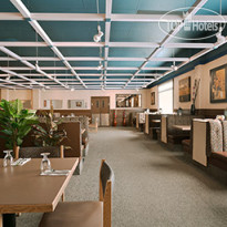 Saskatoon Ramada Hotel and Golf Dome