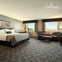 Saskatoon Ramada Hotel and Golf Dome