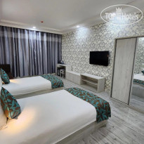 Summer Hotel 