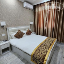 Summer Hotel 