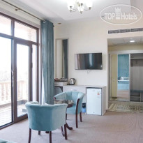 Level Hotel 