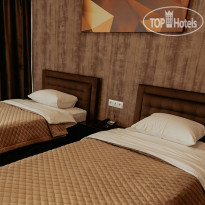 Astor Hotel 