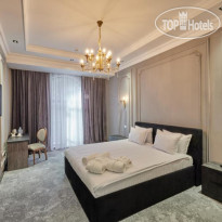 Continental Hotel 