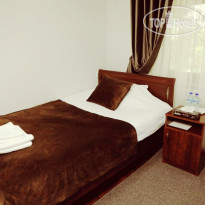 Brick House Hotel 