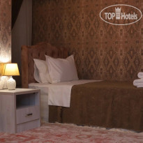 Renaissance Boutique Hotel 