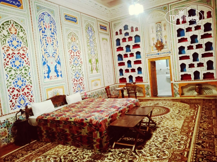 Bibi-Khanym Hotel