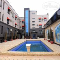 Dera Hotel 