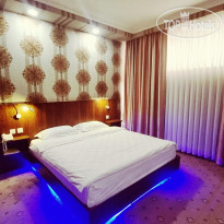 Omar Khayyam Hotel 