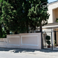 Darchi Palace