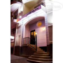 City Plaza Hotel 