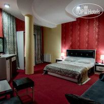 Batoni Hotel