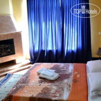 Isaka Hotel 