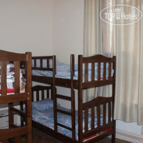 Rooms & Hostel By Limelight Общий четырехместный номер