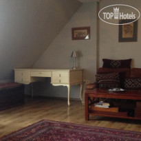 Maia Guest House