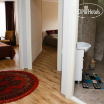 Maia Guest House