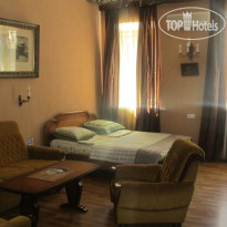 Tsisana Guest House 