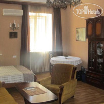 Tsisana Guest House 
