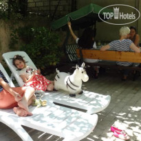 The Upper Garden Guesthouse 