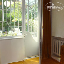 The Upper Garden Guesthouse 