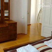 The Upper Garden Guesthouse 