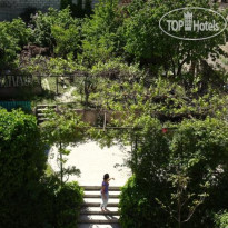 The Upper Garden Guesthouse 