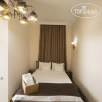 Log Inn Boutique Hotel