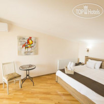 Log Inn Boutique Hotel