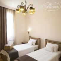 Log Inn Boutique Hotel