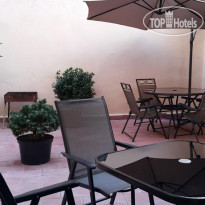 Log Inn Boutique Hotel