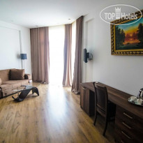 King Tom Hotel 