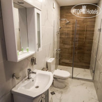 King Tom Hotel 