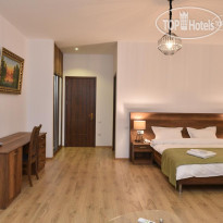 King Tom Hotel 