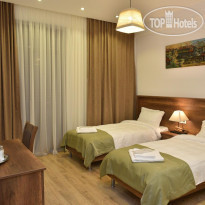 King Tom Hotel 