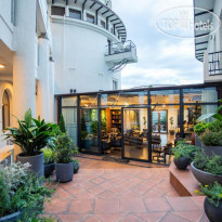 Adamo Hotel 