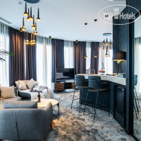 Adamo Hotel 