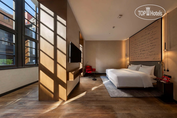 Hotelier's photos Radisson RED Tbilisi 4*