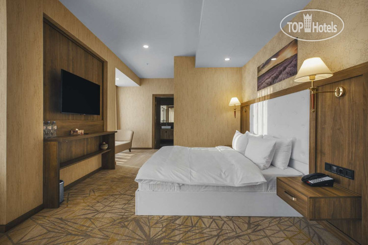 Royal Tulip Hotel & Casino