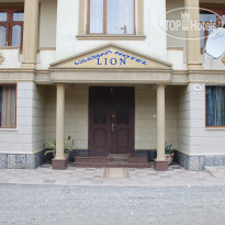Lion Hotel