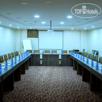 Colosseum Marina Hotel