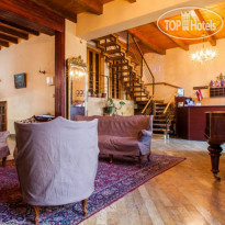 Royal Hotel 