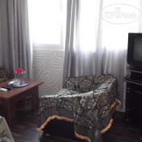 Lavro Hotel