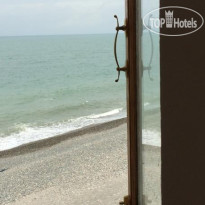Mari Guest House