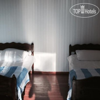 Mari Guest House