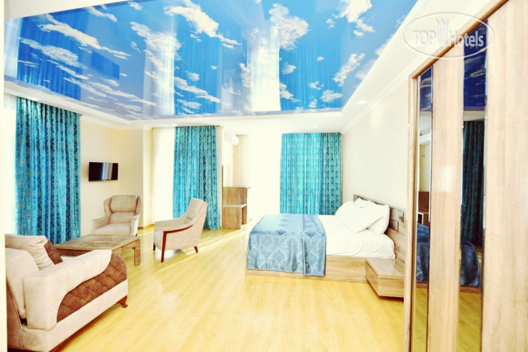 New photos from tourists Skyline Hotel 3*