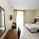 725 B Hotel 